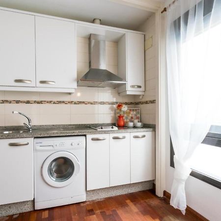 Holi-Rent Santa Marina Apartment Севиля Екстериор снимка